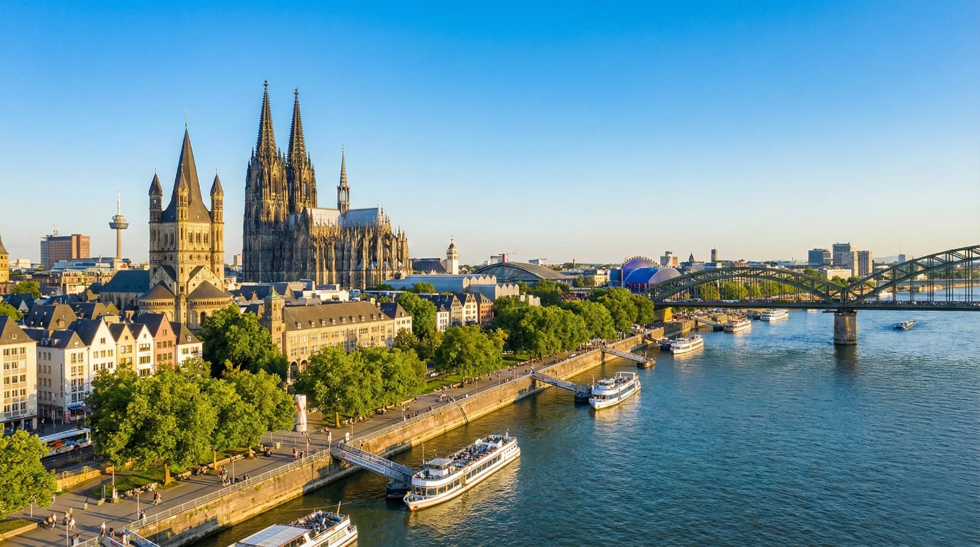 Koeln Skyline mit Dom